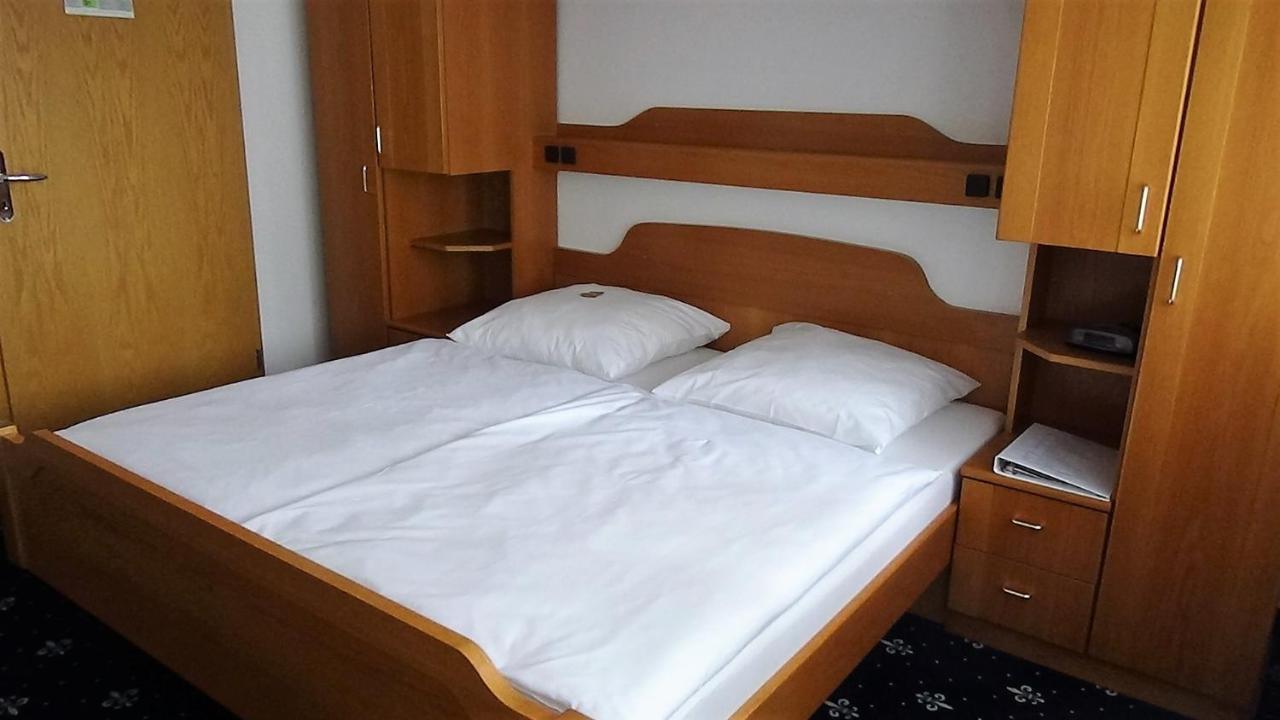 Hotel Zur Traube Бад-Гомбург-фор-дер-Гее Екстер'єр фото